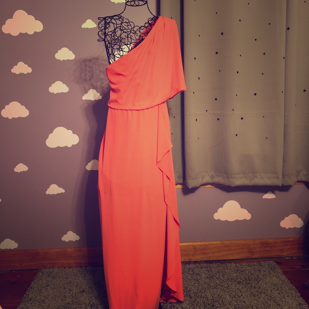 BCBG MaxAzria size 4 off the shoulder coral dress